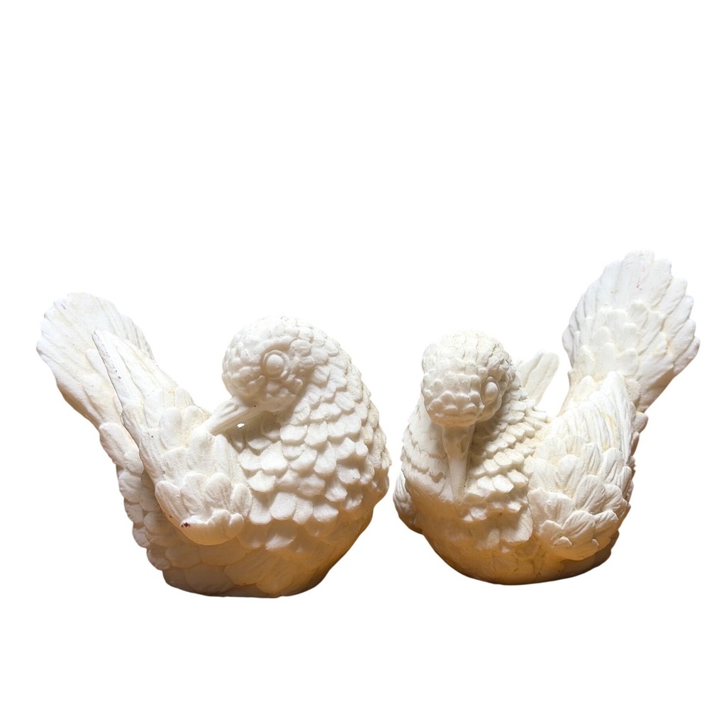 Vintage 1964 Seattle White Bird Figurines Pair Chalkware Plaster Mid Century‎